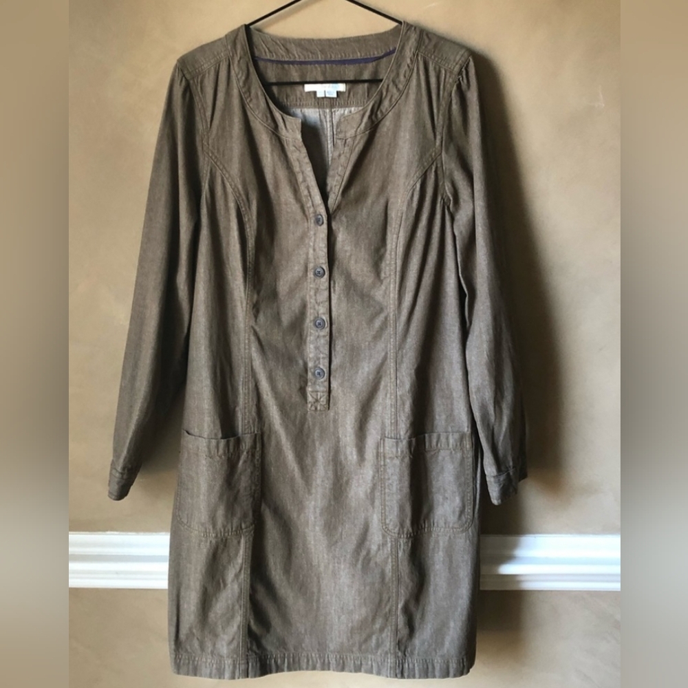 EUC Boden olive/brown long-sleeve denim shift dress w/button front